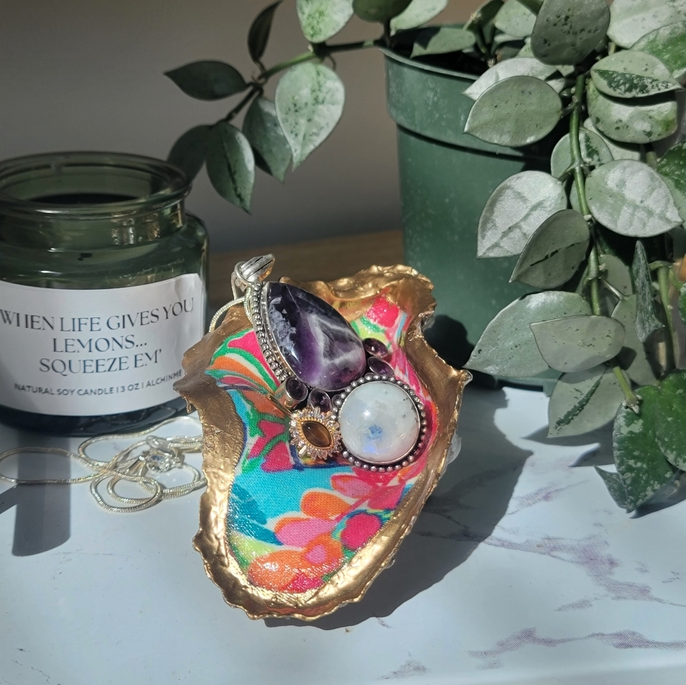 lilly pulitzer oyster smell jewlery holder